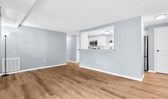 696 SOUTHERN HILLS Dr E-5A, Arnold, MD 21012
