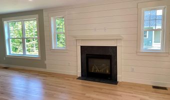 5 Cortland Pl, Standish, ME 04084