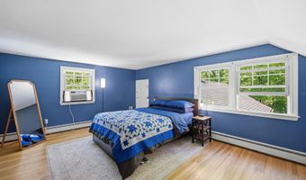 5 Pinecrest Cir, Bedford, NH 03110