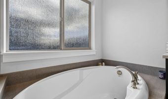 20583 Rolen Ave, Bend, OR 97702