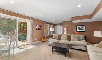 4878 W Village Trl SE, Ada, MI 49301