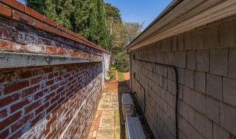 445 Connecticut Ave, Spartanburg, SC 29302