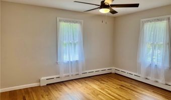 5 Susan Cir, Johnston, RI 02919