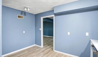 826 Yorkshire Rd, Anderson, IN 46012