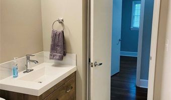 2823 Albany Ln, Charlotte, NC 28205