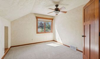 4920 N MEADE St, Appleton, WI 54913