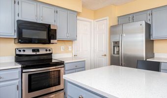 16108 ARROWROOT Ct, Bowie, MD 20716