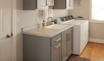 103 Andrews Ct, Alton, IA 51003