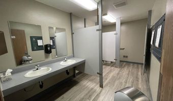 916 FELD St, Algoma, WI 54201