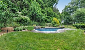 37 N Pleasant Rise, Brookfield, CT 06804