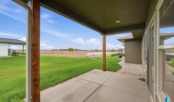 2413 E Brek St, Brandon, SD 57005