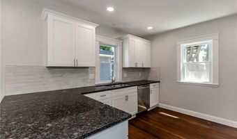 41 Wellesley Ave, North Providence, RI 02911
