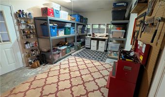 222 Shallowbrook Dr, Advance, NC 27006