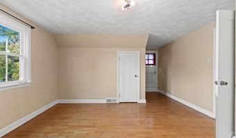 430 E GLENDALE Ave, Appleton, WI 54911