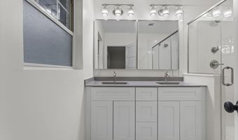 175 Saint Charles Ave, Biloxi, MS 39530