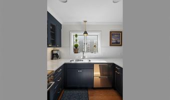 112 Pine Glen Dr C-2, East Greenwich, RI 02818