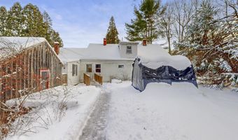 139 Fletcher Rd, Auburn, ME 04210