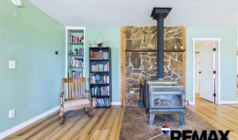 21 Sunburst Dr, Cody, WY 82414