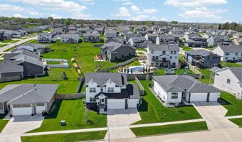 1404 Timberview Dr, Adel, IA 50003