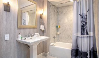 100 Bachelor Ridge Rd 3305, Avon, CO 81620