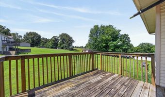 646 S Country Estates Ln, Bloomfield, IN 47424