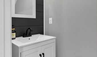 25335 CURIOSITY Sq, Aldie, VA 20105