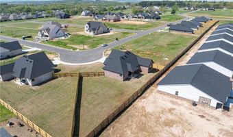 1900 Yellowstone Dr, Barling, AR 72923