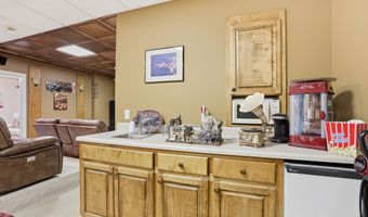 355 Smoke Rise Dr, Baldwin, GA 30511