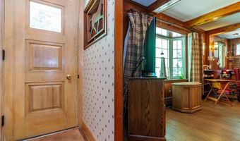 1904 Old Louisquisset Pike, Lincoln, RI 02865