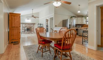 10 Belmont Dr, Barnstead, NH 03225