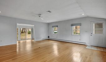 23 Loeffler Rd, Bloomfield, CT 06002