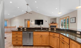 3561 GRAND MEADOWS Xing, Neenah, WI 54956
