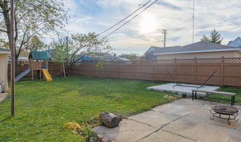 543 W Rose Ave, Addison, IL 60101