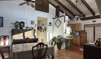 4621 Sunshine Pl SW, Albuquerque, NM 87105