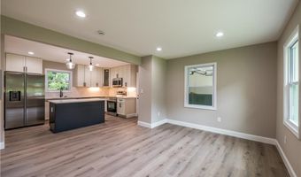 5961 JOHN St, Austell, GA 30106