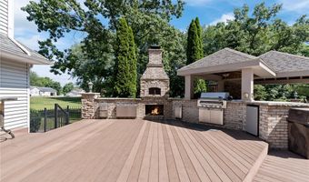 2351 Mallard Rd, Akron, OH 44319