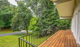 6900 HEATHERHILL Rd, Bethesda, MD 20817