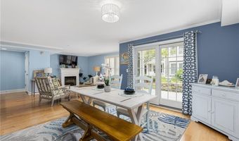 20 Narragansett Ave 602, Narragansett, RI 02882