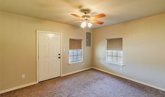 101 N Hubbard St, Alvord, TX 76225
