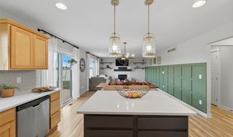 317 31st St SE, Altoona, IA 50009