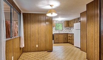22069 ERICA Dr, Aurora, OR 97002