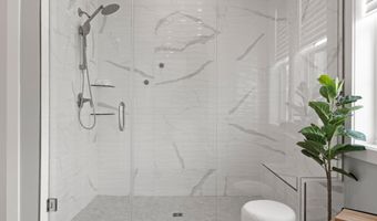43442 CROSON Ln 100, Ashburn, VA 20148