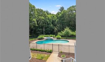 38 Miss Fry Dr, East Greenwich, RI 02818