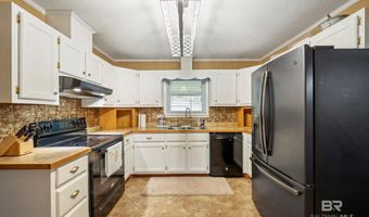 11153 Quinley Rd, Bay Minette, AL 36507