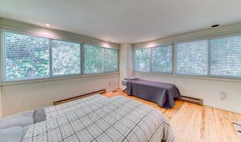 11 Heatherwood Ln, Amagansett, NY 11930