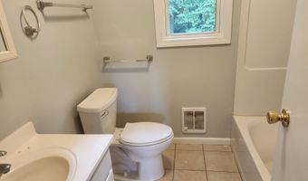 1 Knollwood Dr, Bethel, CT 06801