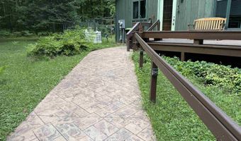 W7230 Marquis Rd, Amberg, WI 54102