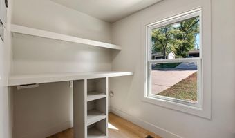 207 Oakmont Dr, Boiling Springs, SC 29316