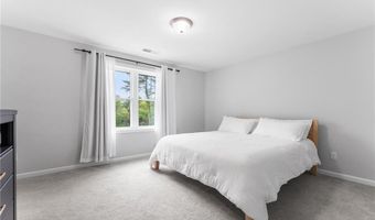 13 Minglewood Dr, Coventry, RI 02816