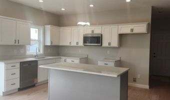 404 Chad Trl, Arlington, WI 53911